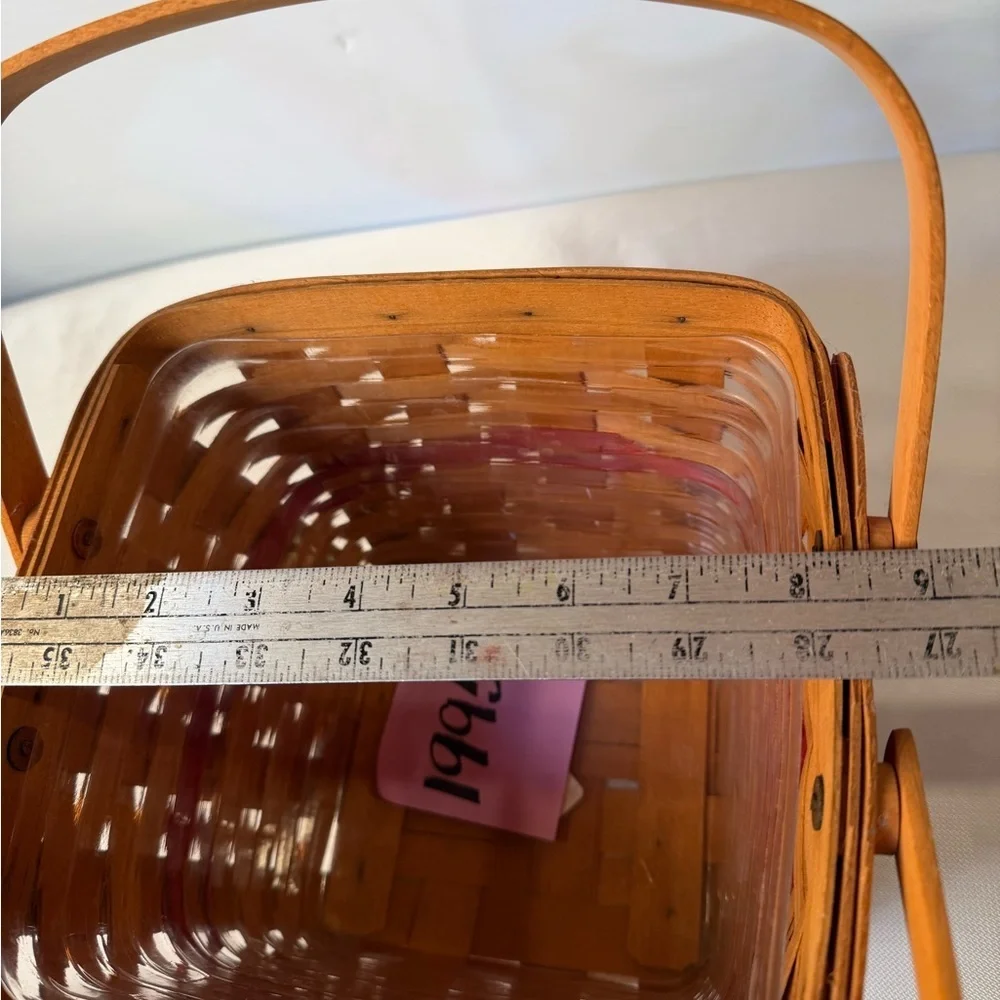Longaberger VINTAGE Handwoven Square Basket with Liner; Excellent condition
